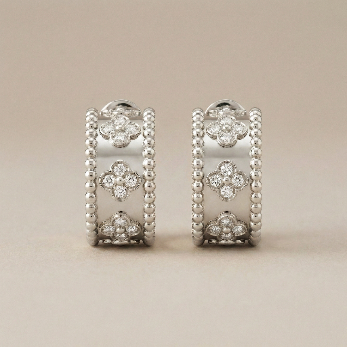 Perlée Clovers Diamonds Hoop Earrings