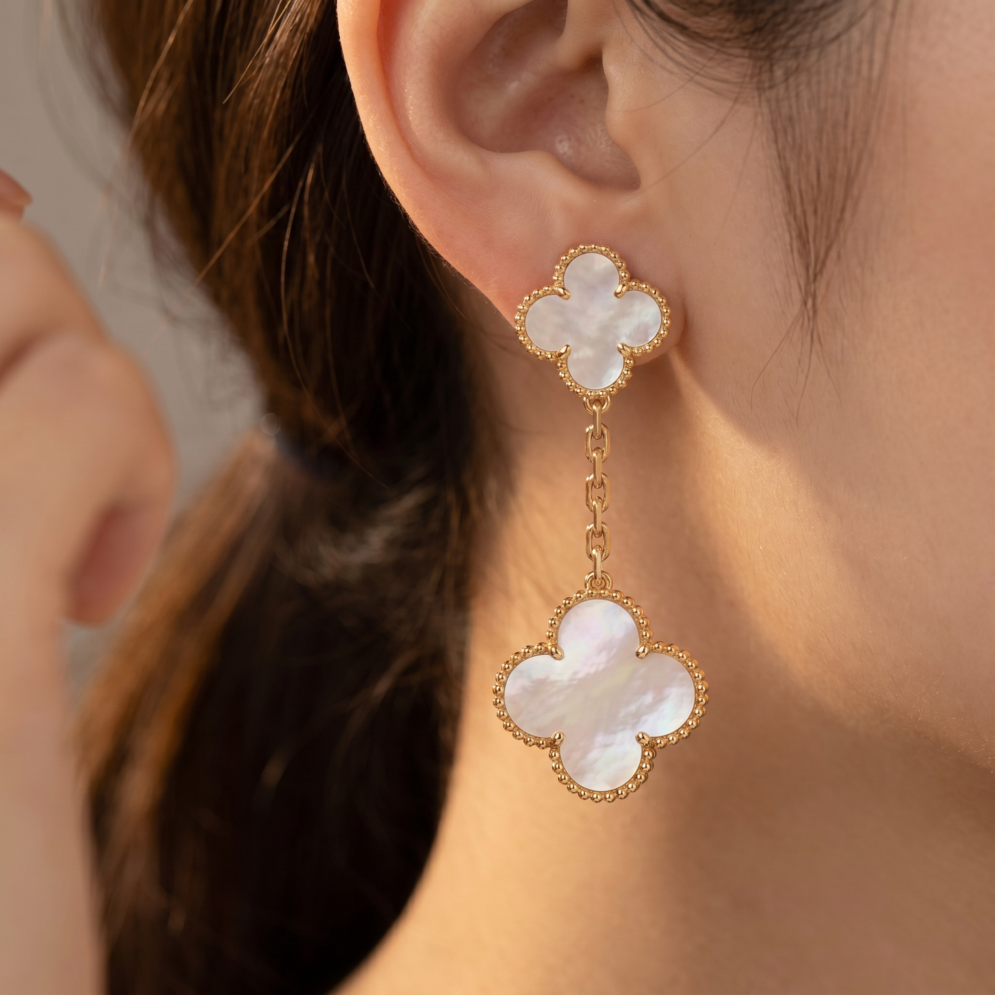 Magic Alhambra Earclips Earrings