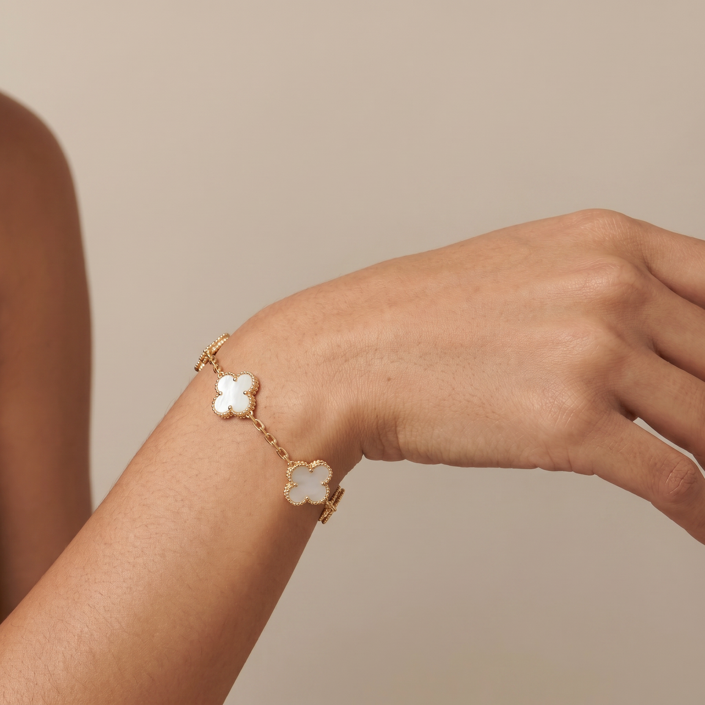 Vintage Alhambra 5 Motifs Mother of Pearl Bracelet