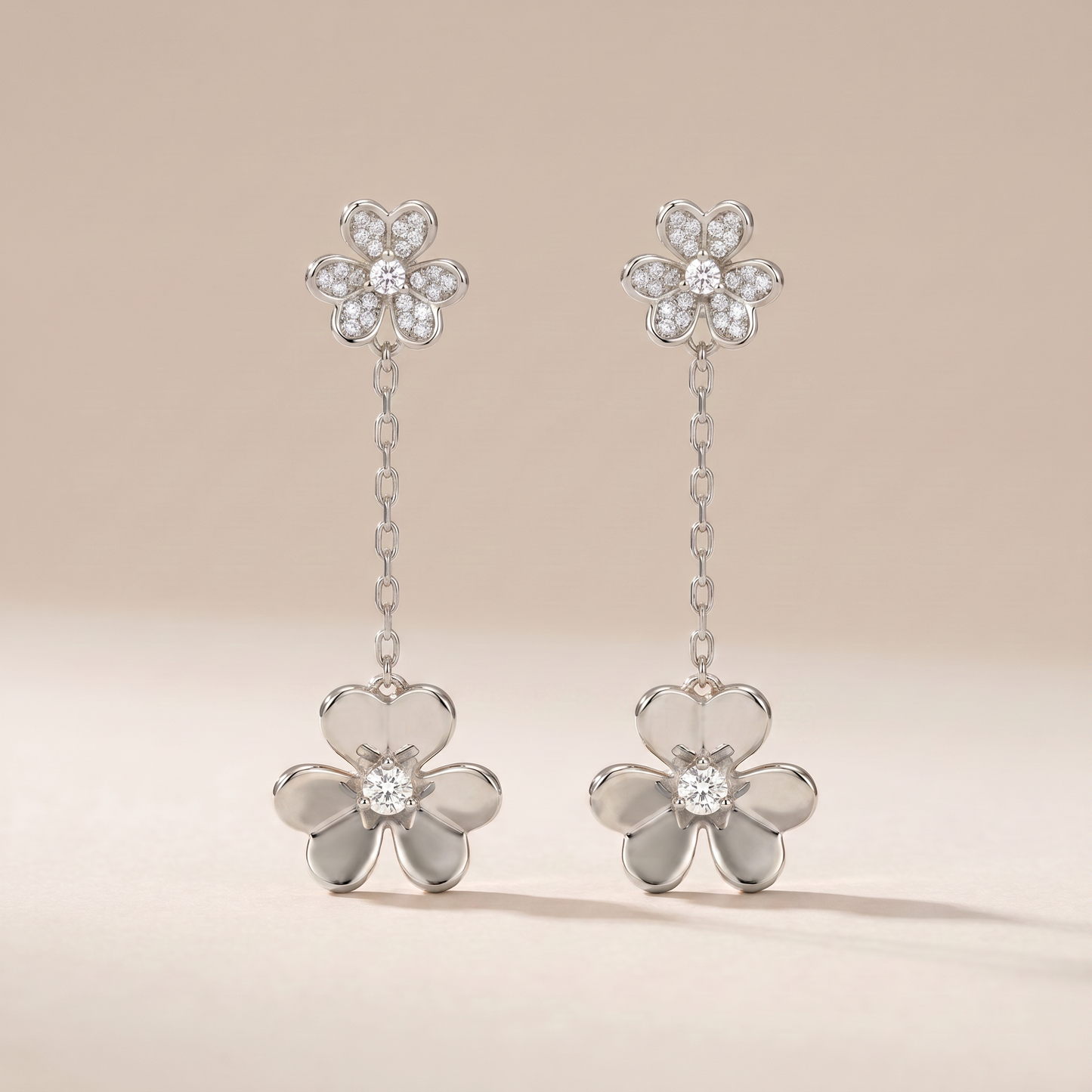 Frivole Pendant Drop Pavé Diamonds Earrings