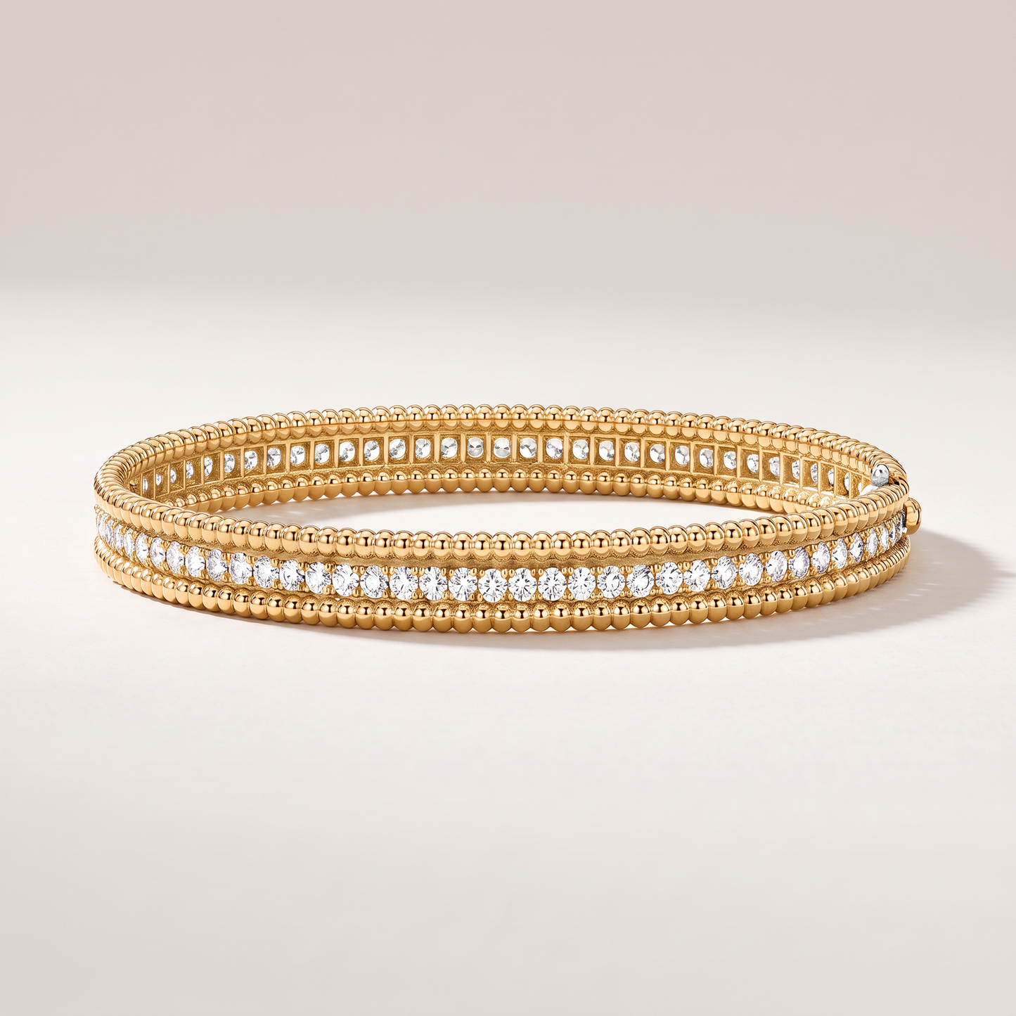 Perlée Pavé Diamonds Row Bracelet