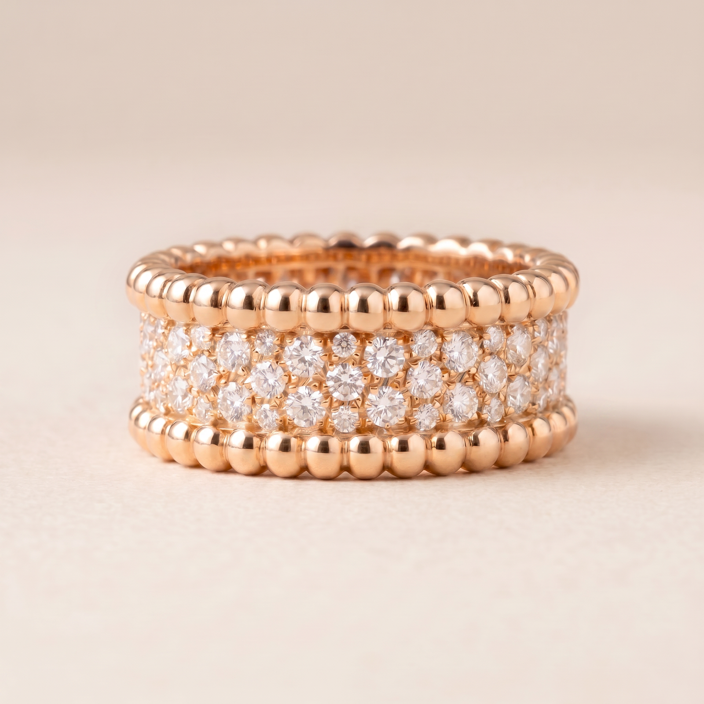 Perlée Row Pavé Diamonds Ring