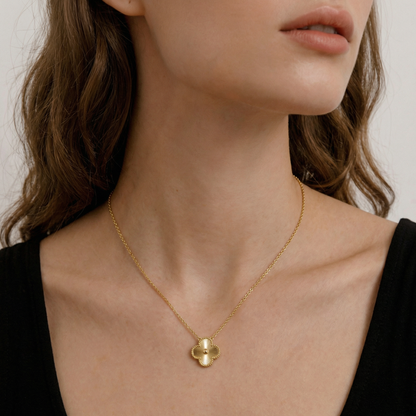 Vintage Alhambra Pendant Clover Necklace