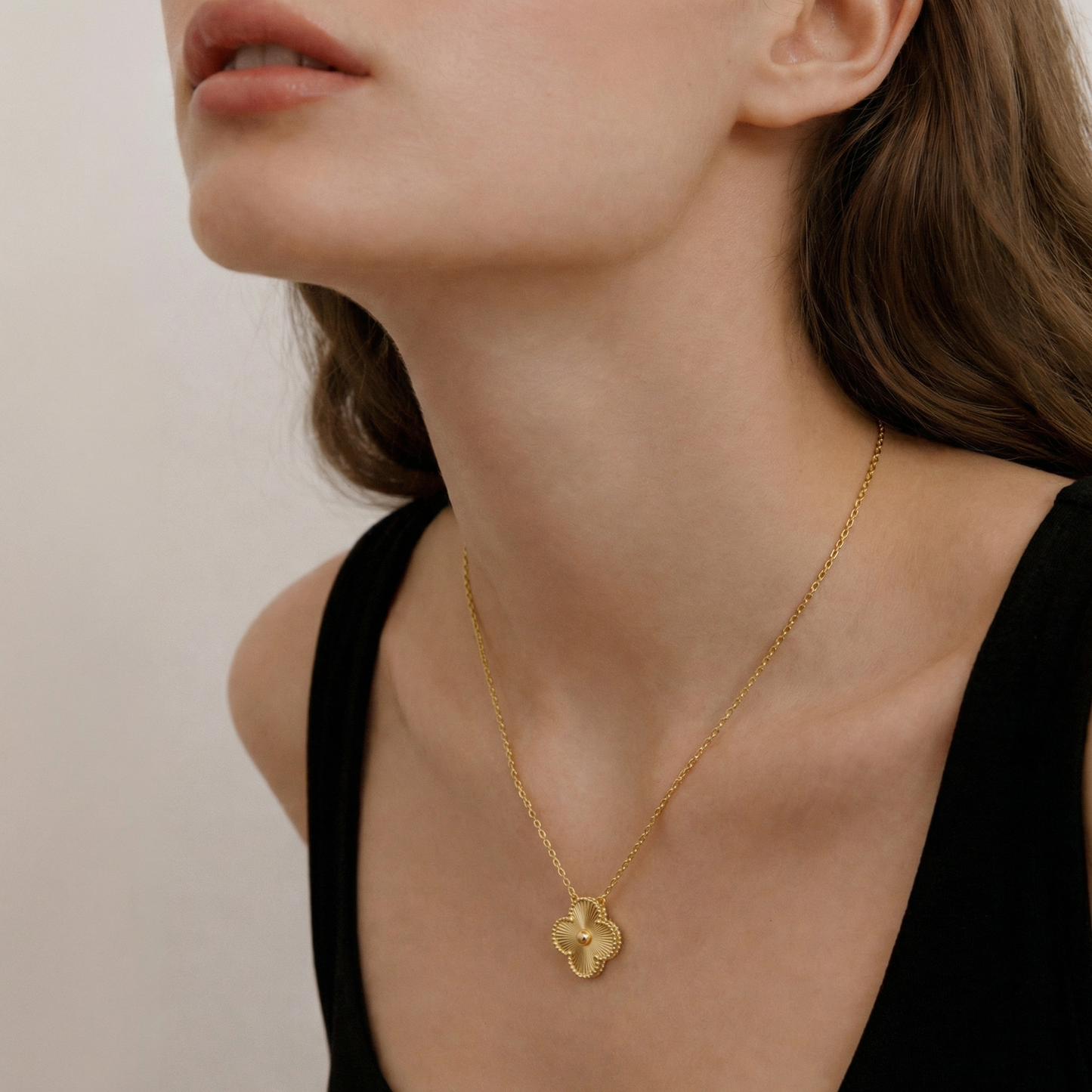 Vintage Alhambra Pendant Clover Necklace